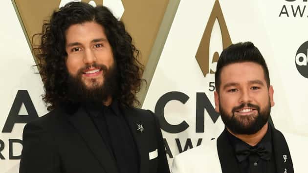 m_danandshaycmacarpet111819-4