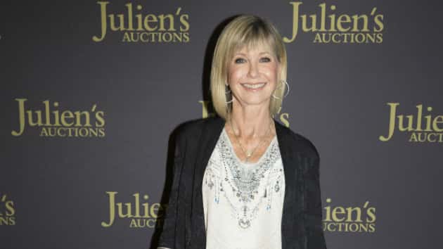 m_olivianewtonjohn630_juliensauction_121119