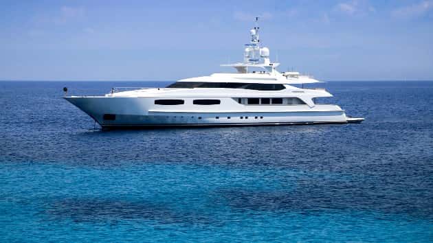 istock_yacht_010620