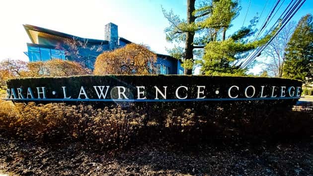 istock_3320_sarahlawrencecollege