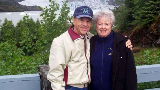 james-donna-eaton-01-ht-jef-200305_hpmain_16x9_992201