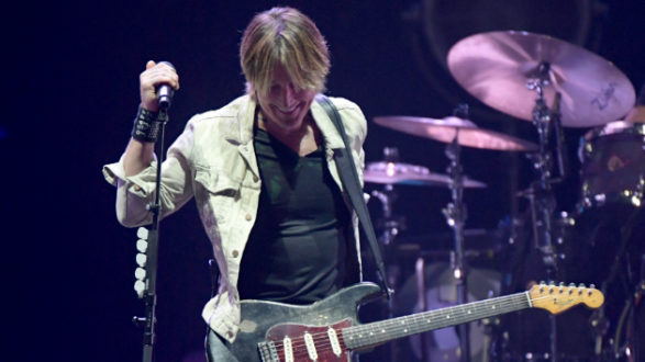 m_keithurbanallforthehall0201120-3