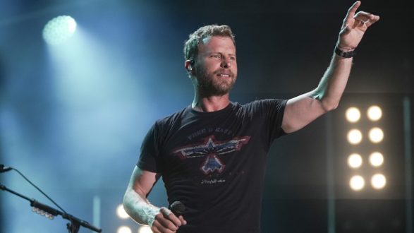 m_dierks_bentley_031720