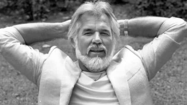 g_kennyrogers032120-2