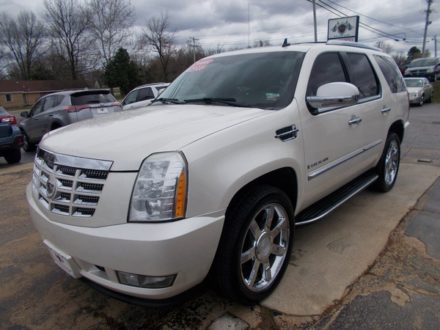 2008-cadillac-escalade-base-awd-4dr-suv
