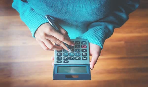 istock_032820_calculator