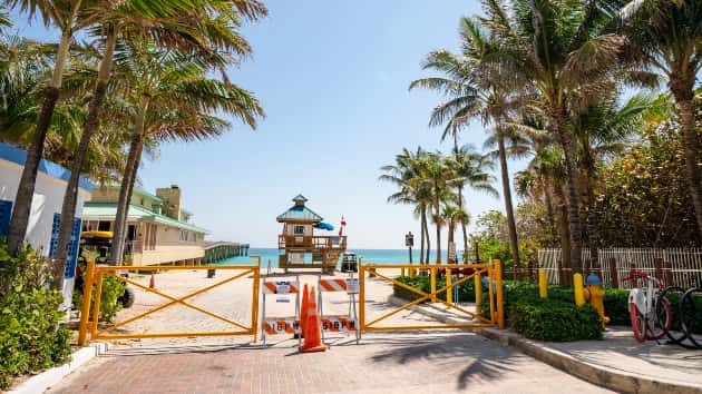 istock_4220_flbeachclosed