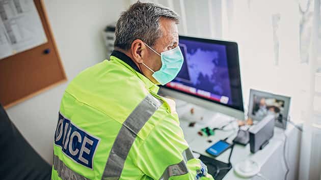 istock_041620_policecovid