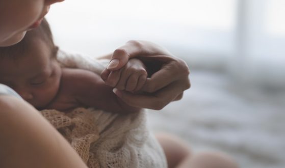istock_121719_mother_and_baby_x-reflexnaja-3
