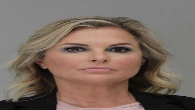 050620_dallascountysheriff_jailedsalonowner
