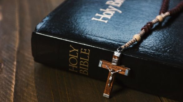 istock_51820_biblerosary