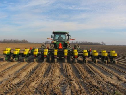 wireready_05-18-2020-19-18-02_00008_farmtractor