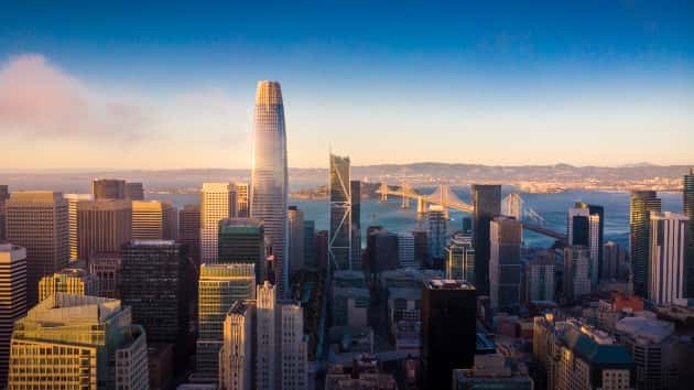istock_52020_sanfranskyline