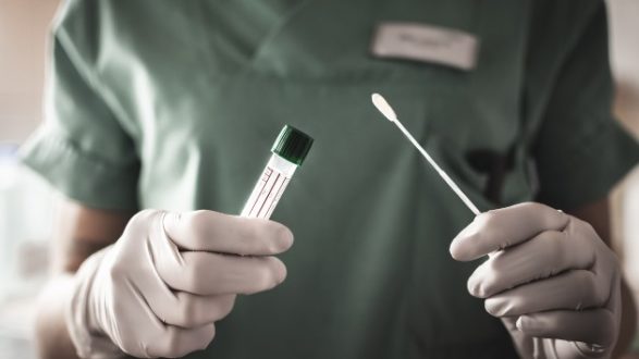 istock_52120_coviddtest