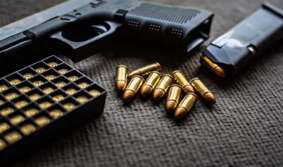 istock_032120_gun-2