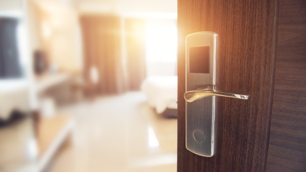 istock_52720_hoteldoor