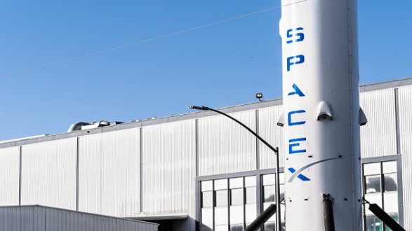 istock_053120_spacex_nasa_andrei20stanescu