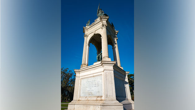 gettyimages_francisscottkeystatue_062020