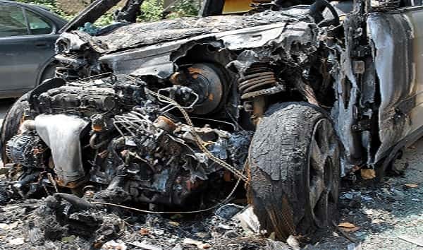istock_122819_car_bomb_nadejdareid