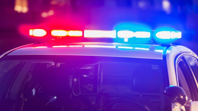 istock_7720_copcar