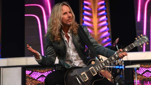 m_tommyshaw630_onstage_creditjasonpowell_070720