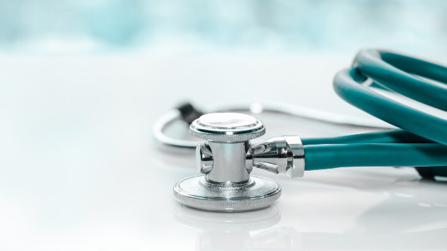 istock_7820_stethoscope