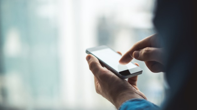 istock_phonecall_070720