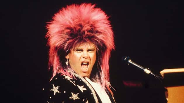 getty_eltonjohnwig_071020