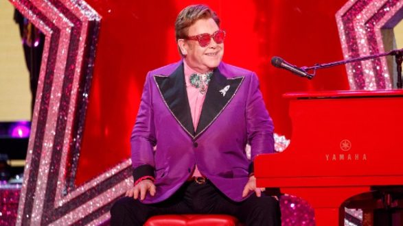 m_eltonsmilingoscarspiano_073020