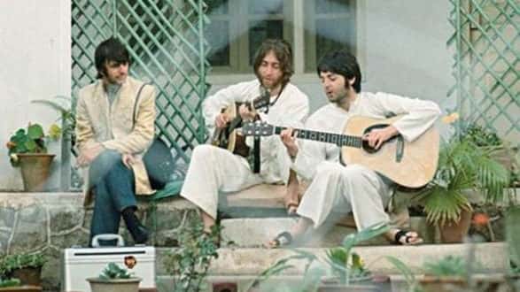 m_thebeatles630_inindia_creditpaulsatlzman_081320