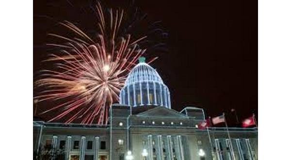 wireready_12-03-2020-19-58-05_00045_capitolatchristmas