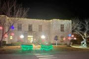 wireready_12-20-2020-12-20-09_00001_newtoncountycourthouselights