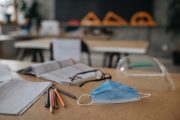 istock_011121_teachersaz