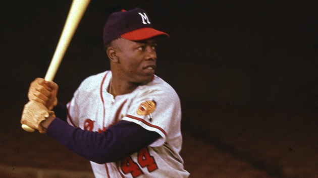 Baseball legend Hank Aaron, who played for Braves and Brewers, dies