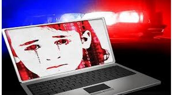 wireready_01-29-2021-00-00-07_00127_computerandchild