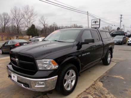 2012-ram-ram-pickup-1500-outdoorsman-4x4-4dr-quad-cab-6-3-ft-sb-pickup