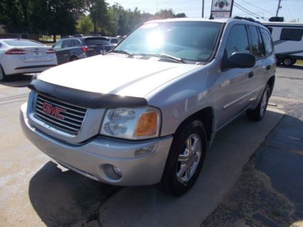 2008-gmc-envoy-slt-4x2-4dr-suv-2