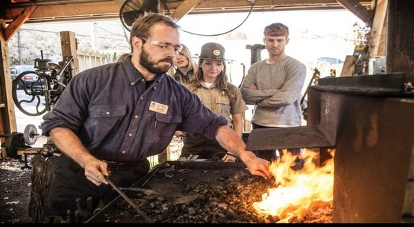 wireready_03-06-2021-12-16-08_00225_ozarkfolkcenterforge