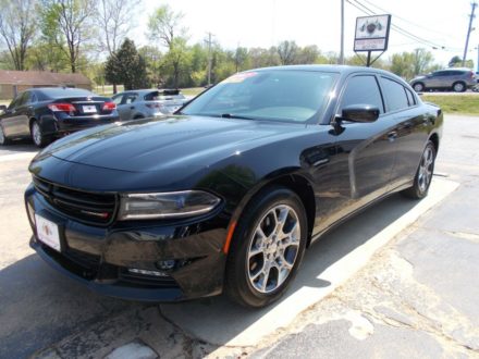 2015-dodge-charger-sxt-awd-4dr-sedan