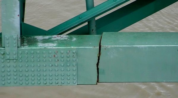 wireready_05-18-2021-21-40-05_00026_i40bridgecrack