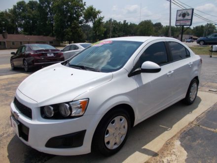 2016-chevrolet-sonic-ls-auto-4dr-sedan