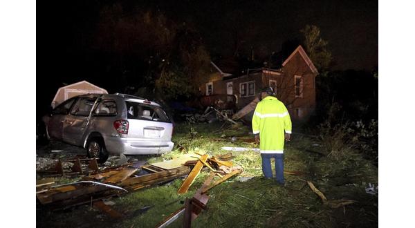 Suspected tornadoes cause damage in Missouri, Illinois - Vimarsana News
