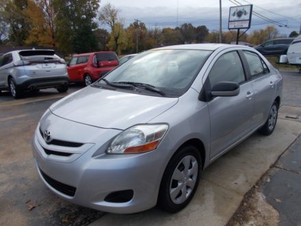 2008-toyota-yaris-base-4dr-sedan-4a