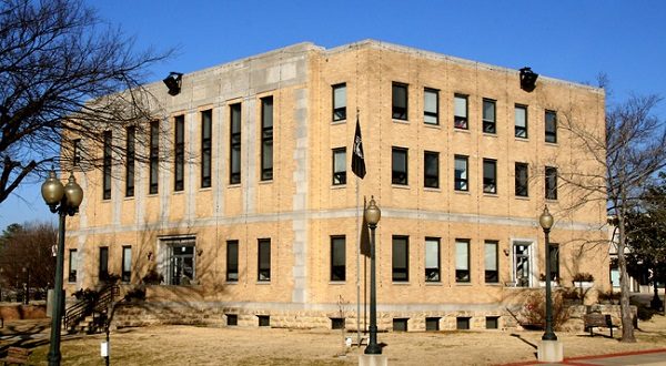 wireready_12-08-2021-19-34-01_00035_baxtercountycourthouse