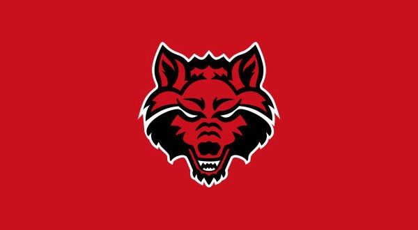 wireready_12-23-2021-09-10-03_00392_redwolves2