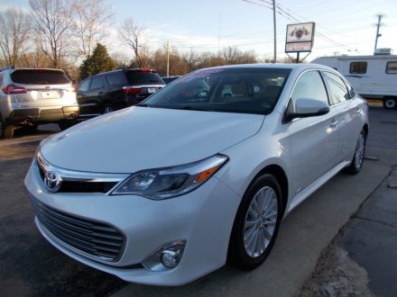 2015-toyota-avalon-hybrid-limited-4dr-sedan-2