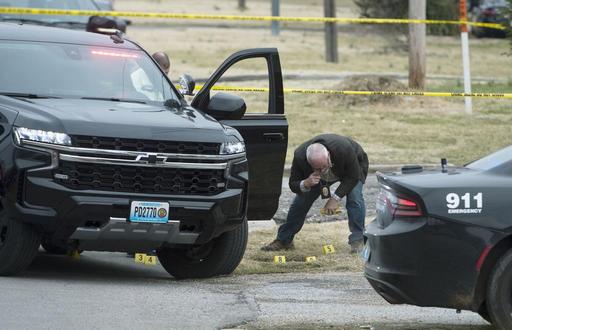 Joplin mayor: Rally behind slain and wounded officers - Vimarsana News