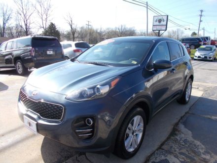 2017-kia-sportage-lx-awd-4dr-suv-4