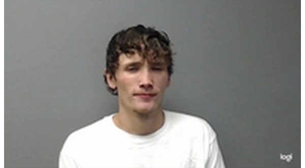 Mail theft suspect claims to have fled because he goes to jail in every law enforcement encounter - Vimarsana News