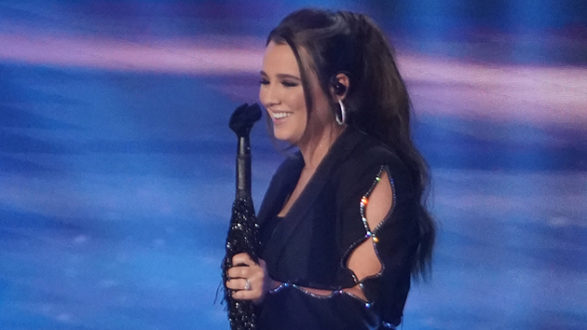 m_gabbybarrettamericanidol_09062022